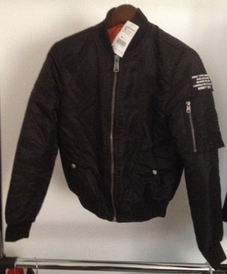 [new-with-tags] Size-S bomber jacket w/ arm patch + embroidered tiger back