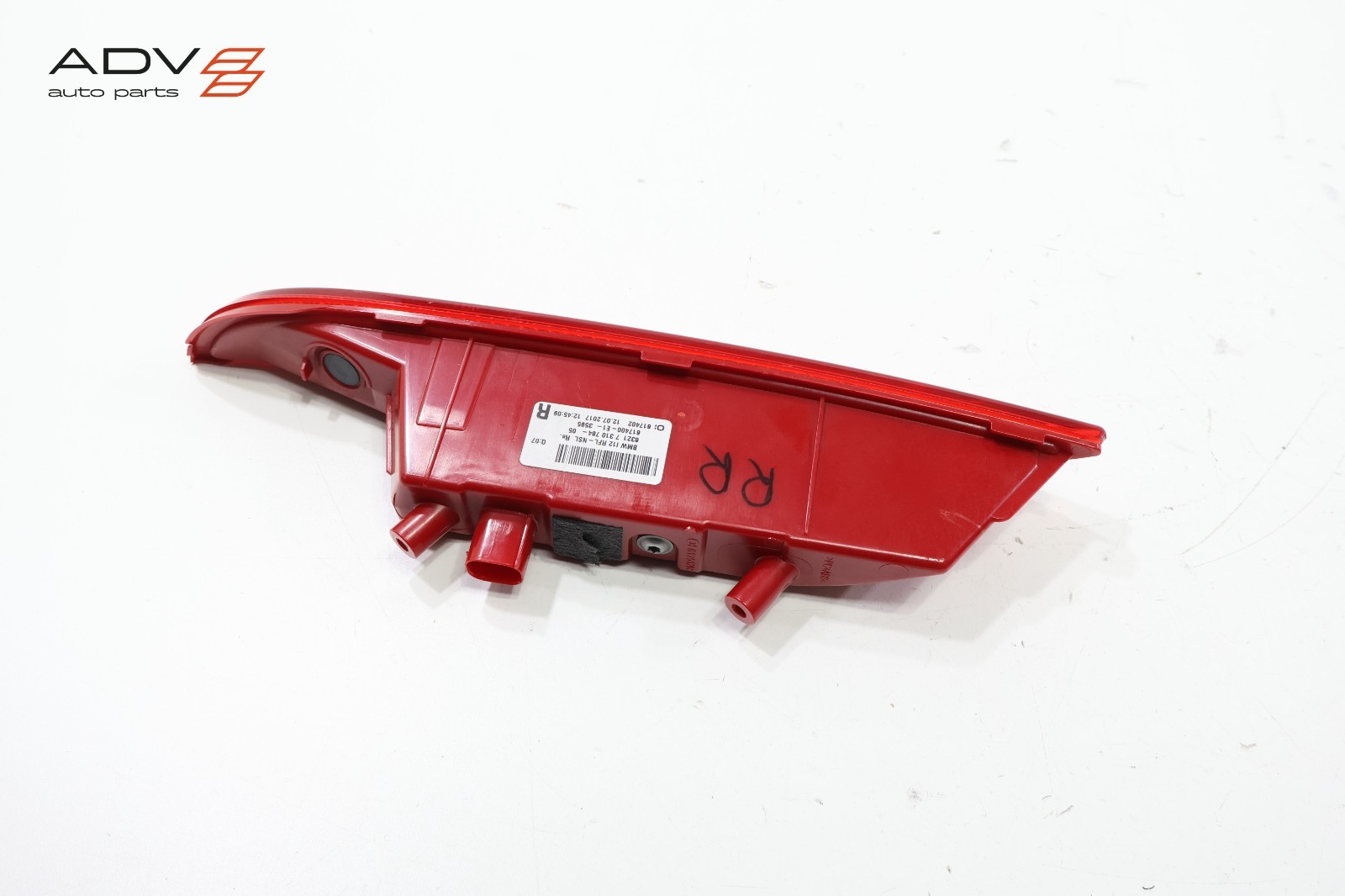 2014 - 2020 BMW i8 I12 REAR BUMPER RIGHT SIDE BACKUP REVERSE LIGHT LAMP OEM