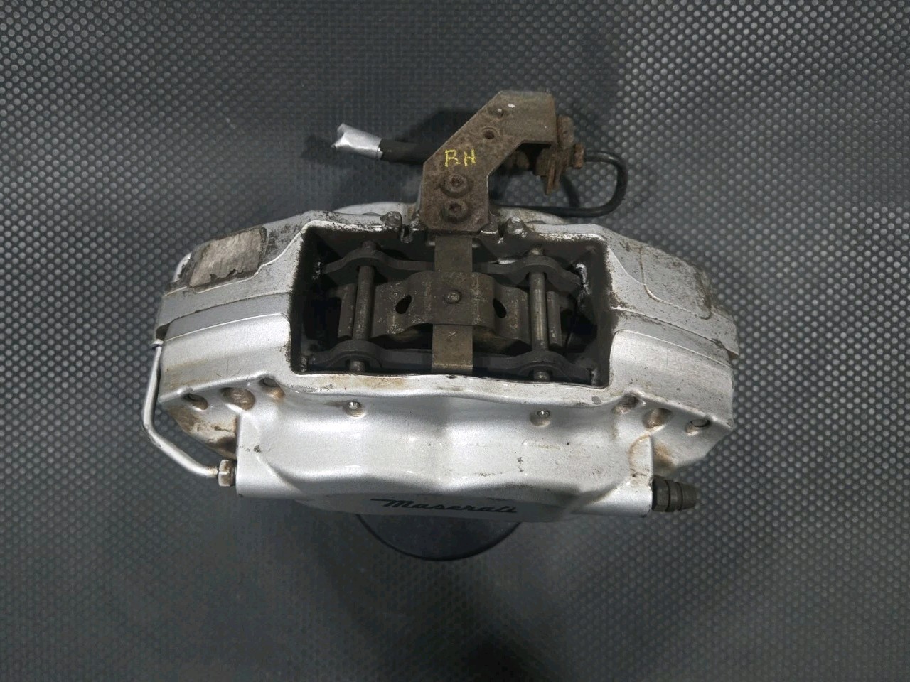 Maserati Ghibli 2014-2016 Rear Right Brembo brake caliper with pads