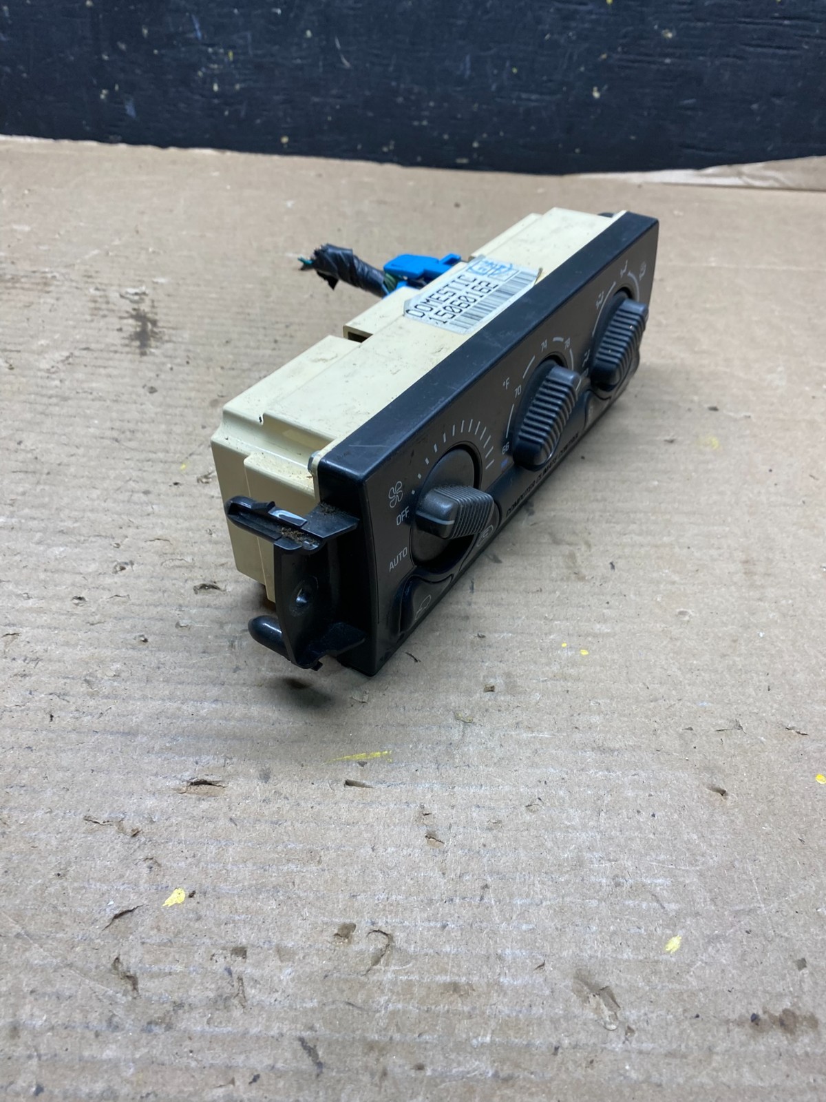 Picture 2 of 8
