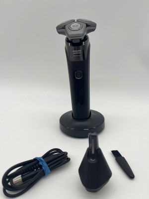 Philips Norelco Shaver 8000 Electric Shaver Wet & Dry with SenseIQ