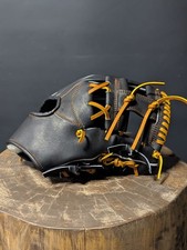  Suitable for students Black with orange stitching hardball baseball gloves