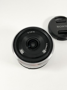 Sony 16mm F2.8 Lens E-Mount - Very Good Condition!