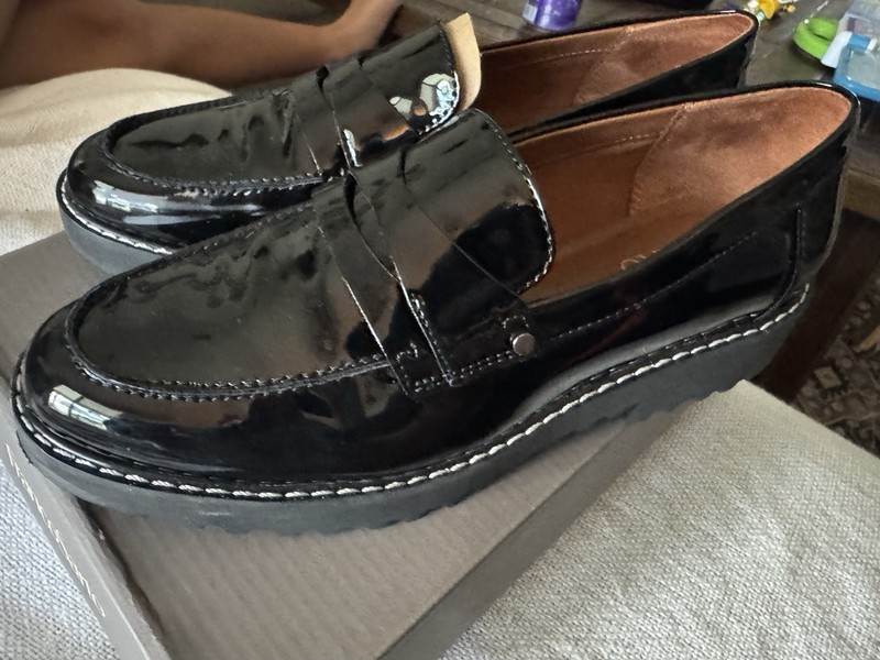 Woman’s Loafers 6.5 M