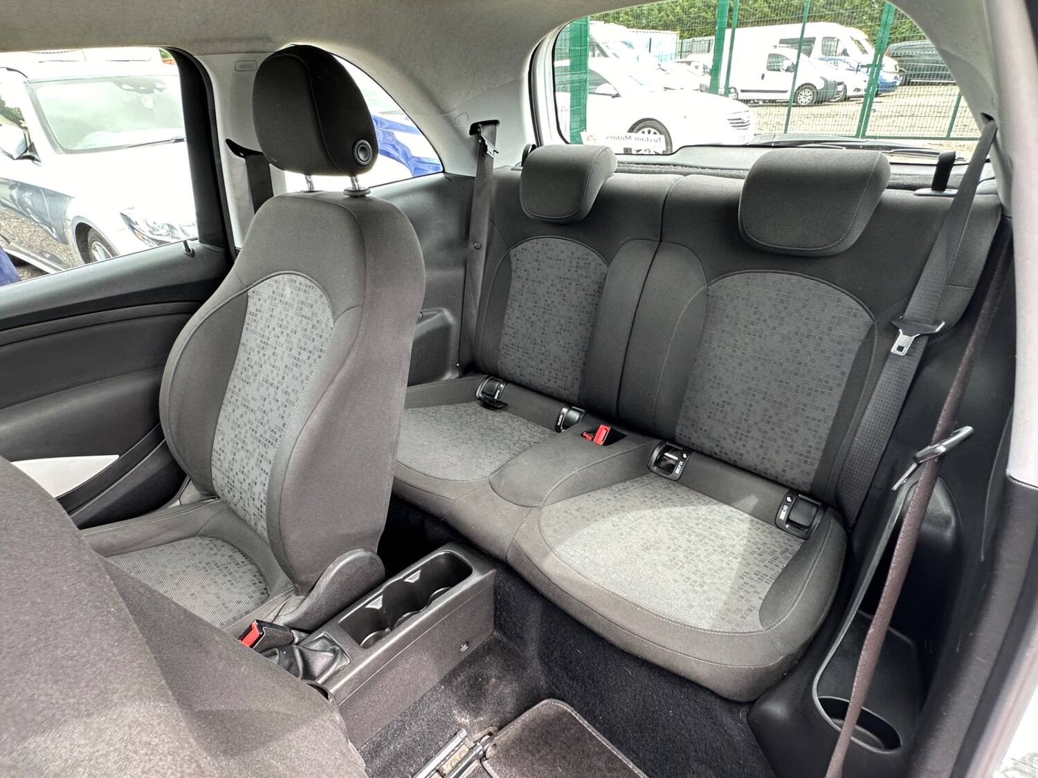 2015 Vauxhall Adam, photograph 10