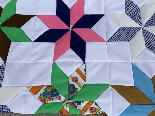 MCM Puritan LeMoyne Lemon Star Hand Stitched Quilt Kaleidescope Colors Yarn Tied - Picture 5 of 16