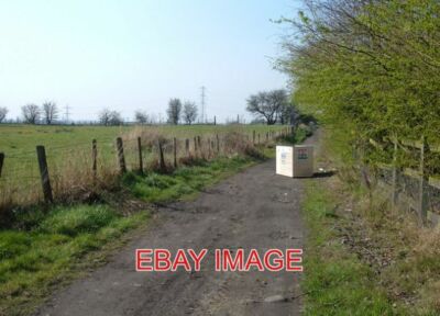 PHOTO  MIDDLETON CHOC ICES ALL ROUND ON BOARSHAW LANE AN EXAMPLE OF FLY TIPPING