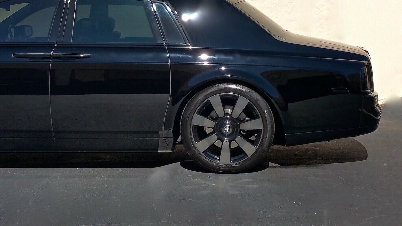 Set Factory Rolls Royce 22 inch Wheels Tires for PHANTOM VII Genuine OEM Runflat