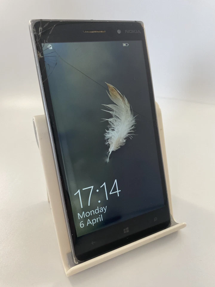 Nokia Lumia 830 Black Unlocked 16GB 5.0" Windows Smartphone Cracked Incomplete - Image 3 of 4