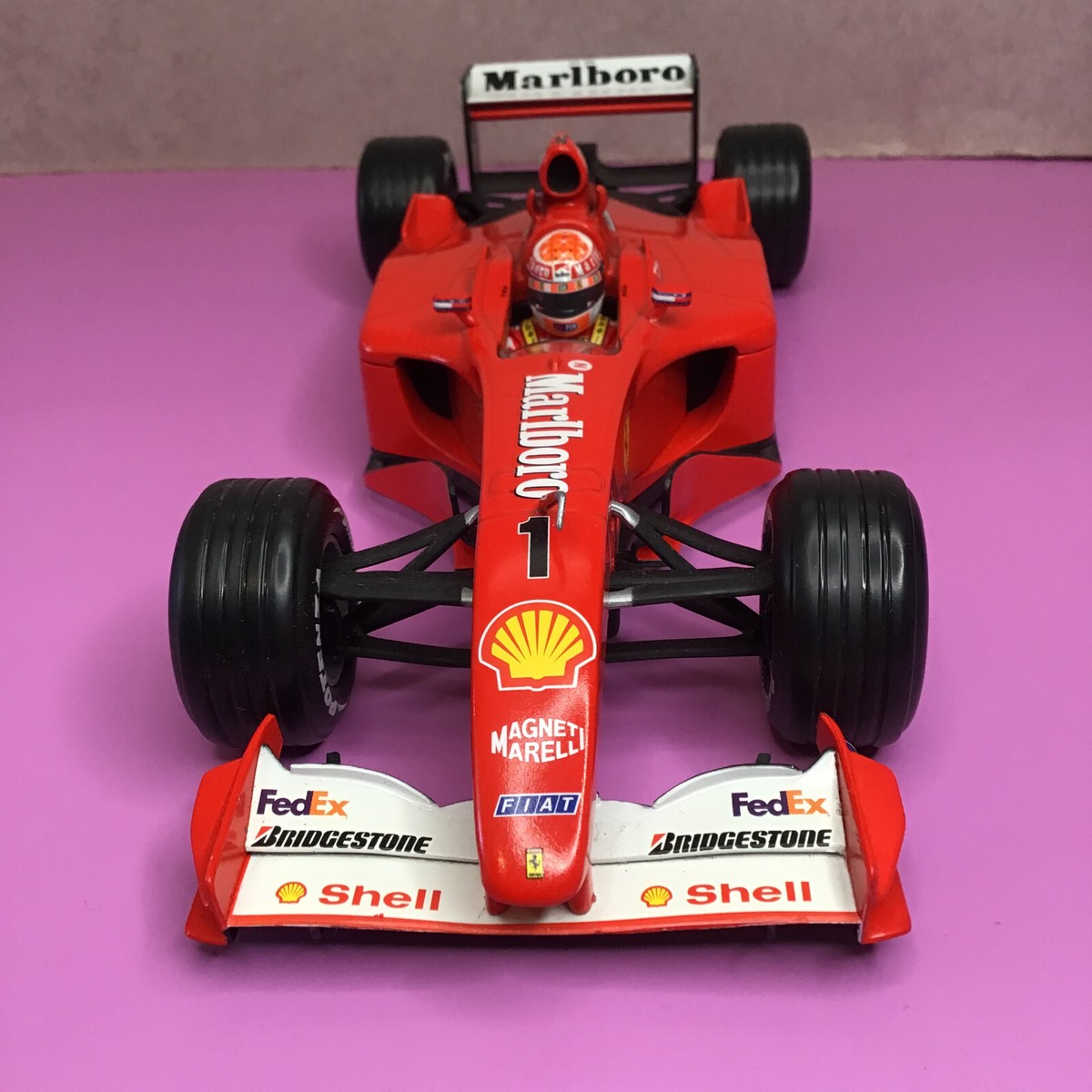 Hotwheel F2001 FERRARI MICHAEL SCHUEMACHER Collection MARLBORO 1