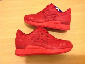 asics valentines trainers