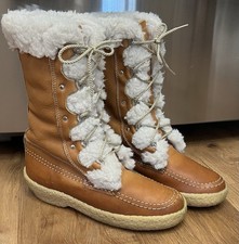 Vintage Cabela's Made in Canada Leather Shearling Moccasin Boots Women's Size 9