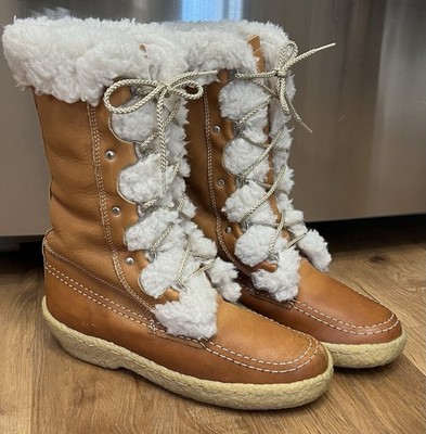 Vintage Cabela's Made in Canada Leather Shearling Moccasin Boots Women's Size 9