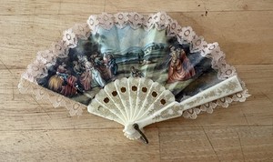 Vintage Victorian Style Small Wall Fan Wall Decor – Lace Trim