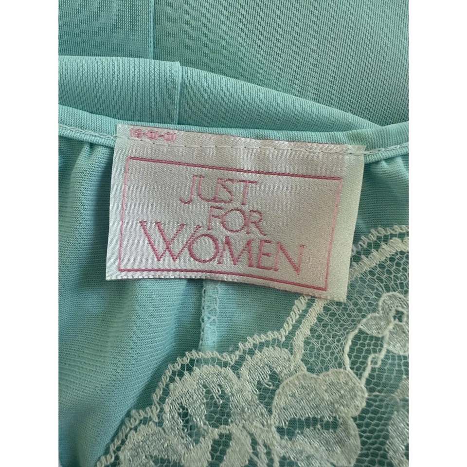 NWD Vintage Blue Nylon Lace Nightgown Romantic Nightdress One Size  - Image 3 of 4