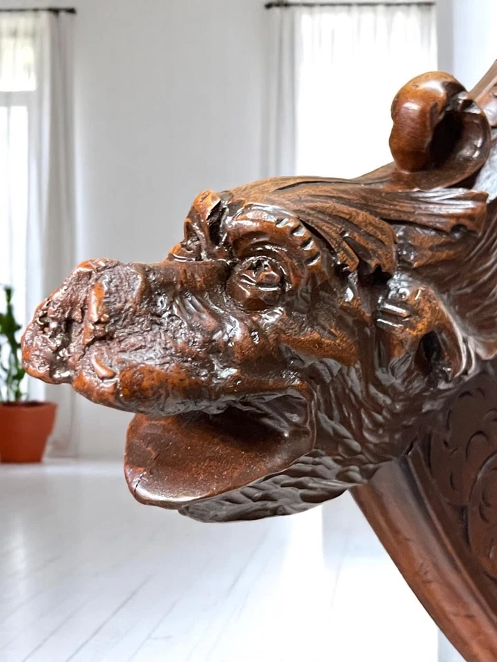 Silla góndola italiana veneciana tallada en nogal del siglo XVIII Foto 4 de 4