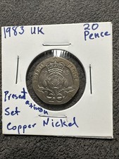 1983 United Kingdom 20 Pence Non Magnetic Queen Elizabeth II KM 931
