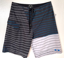 Oakley Men's Slash Board shorts in Jet Black, Size 32 BNWT 60