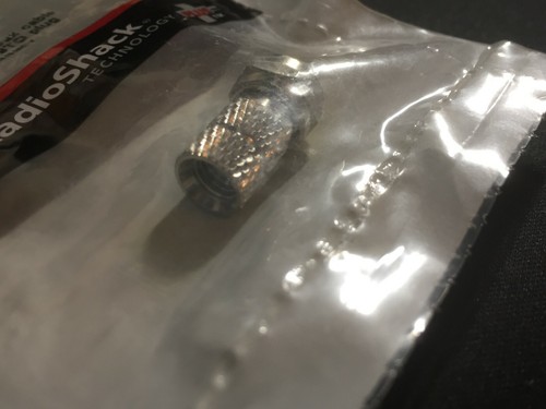 Radio Shack 278-0227 Twist-On TV Coax F COnnector For 75-ohm RG-59 coax cable - Picture 4 of 6