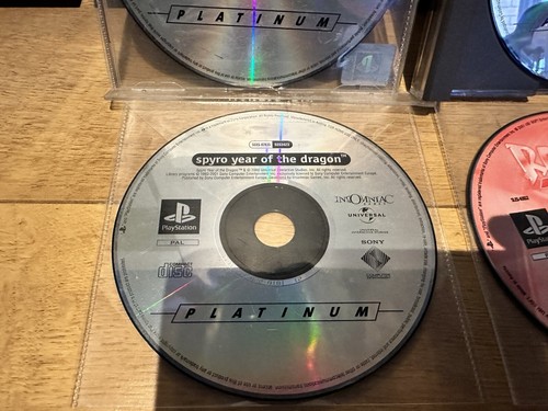Spyro Year Of The Dragon Spyro 2 Gateway To Glimmer Micro Machines V3 Rayman PS1 - Picture 3 of 5