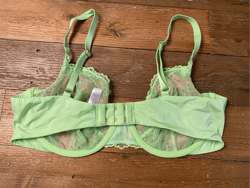Victoria’s Secret 36D sexy lingerie lace bra green pink vintage unlined demi - Picture 4 of 6