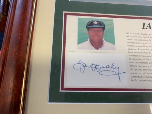 Ian Healy signed limited edition cricket print (framed) + COA - Picture 11 of 12
