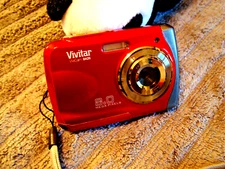 Vivitar ViviCam 8426 Red Digital Camera - 8.0MP