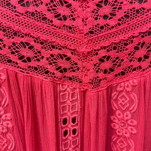 Free People Kiss Kiss Tunic Top Coral Embroidered Eyelet Lace Cut Out Back Sz XS - Picture 6 of 20