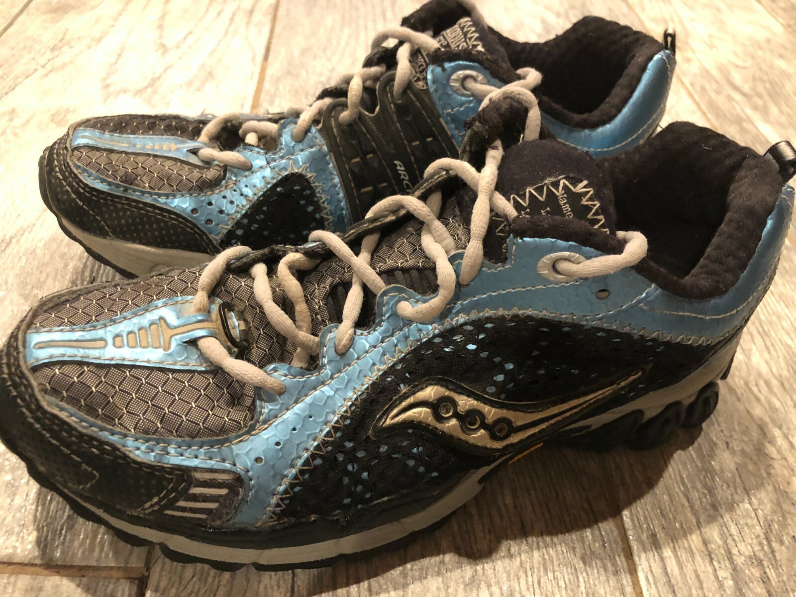 Saucony Xodus Size 8 Trail Shoes 10014 