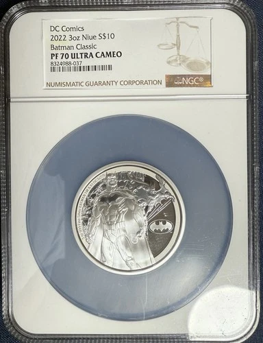 DC Comics 2022 3oz .999 Fine Silver Niue $10 Batman Classic PF70 Ultra Cameo NGC