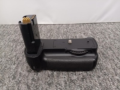 Nikon D200 DSLR Camera 10.2MP APS-C CF Slot with MB-D200 Grip Used
