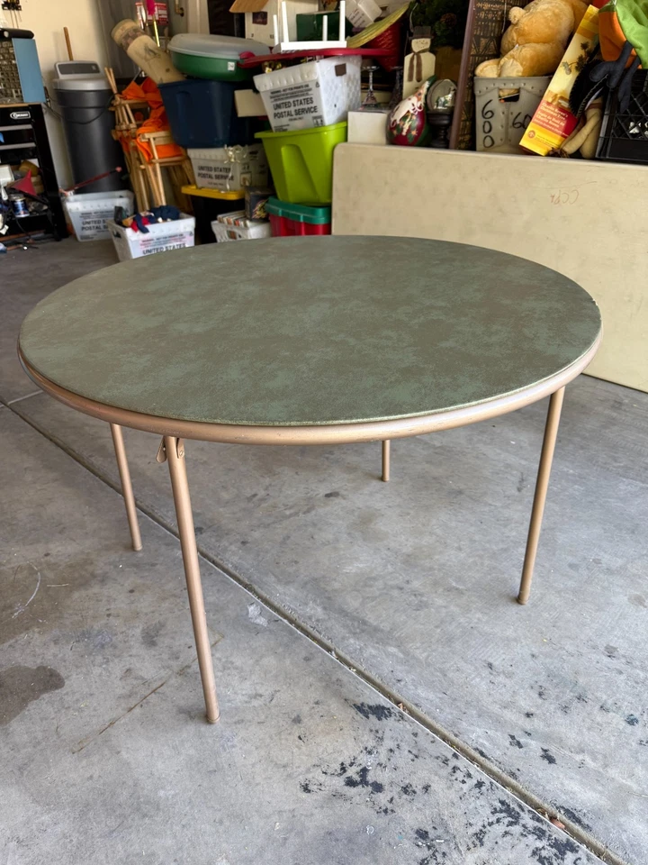 Mesa de tarjetas plegable redonda Samsonite Futura años 70 40" diámetro 27,5" alto #6072 Foto 2 de 4