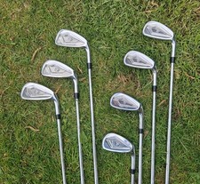 Wilson Staff D7 Forged Iron 4-PW