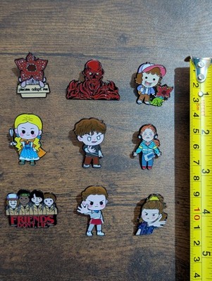 Stranger Things 9 Stück Pin Konvolut