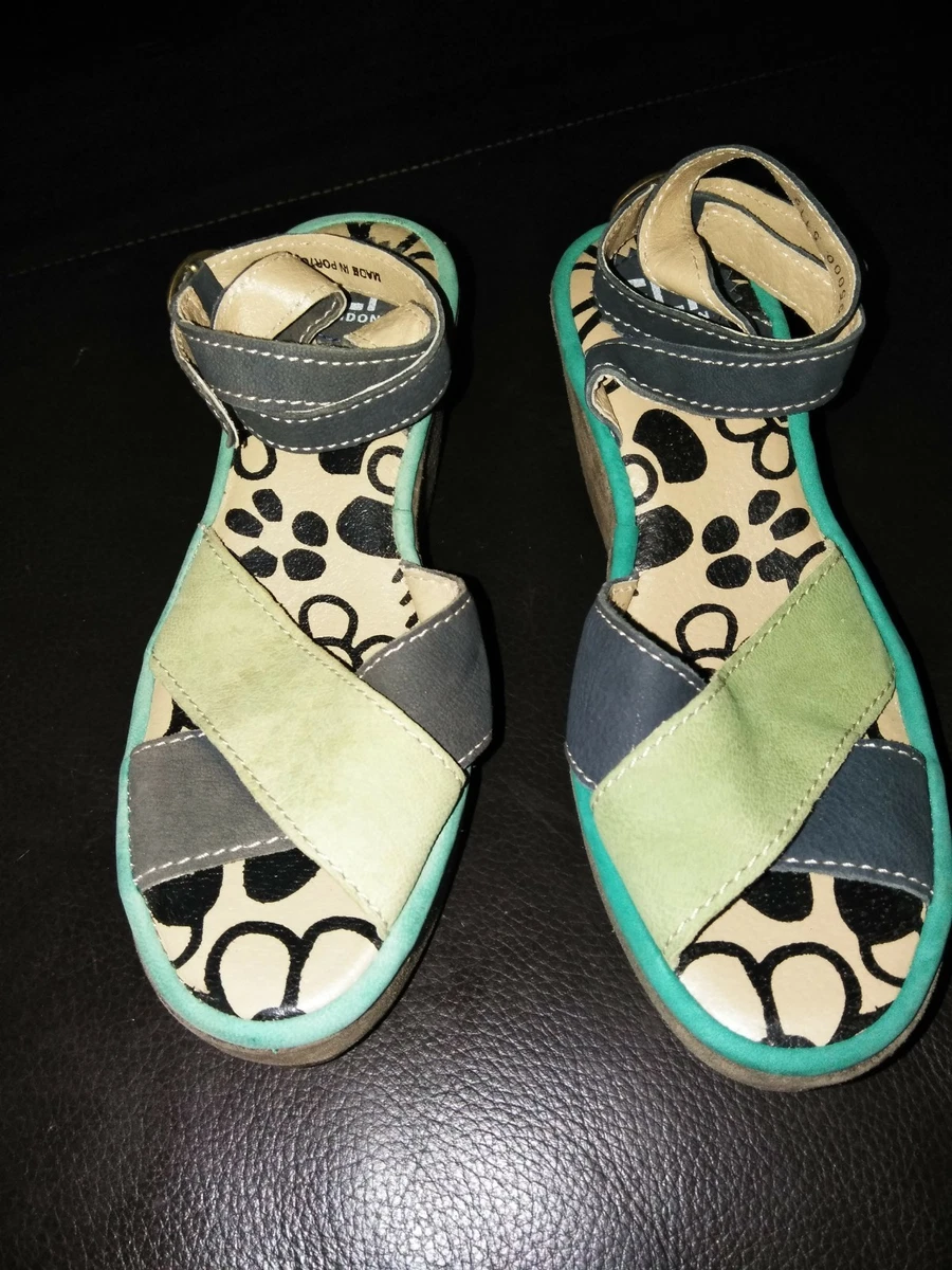 Fly london navy best sale sandals