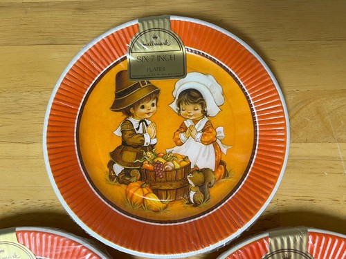 SEALED Vtg Hallmark THANKSGIVING Pilgrim Prayer Pumpkin Paper Plates Lot of 18 - Picture 6 of 23