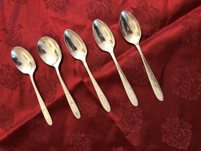 Vintage Flat ware 1921 Oniede Silver plate