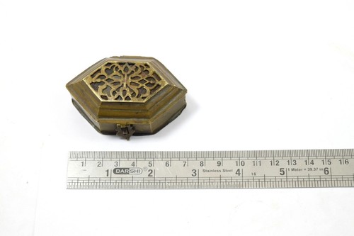 Piccola scatola portagioie vintage bellissima in ottone fatta a mano indiana. G7-624 - Foto 8 di 8
