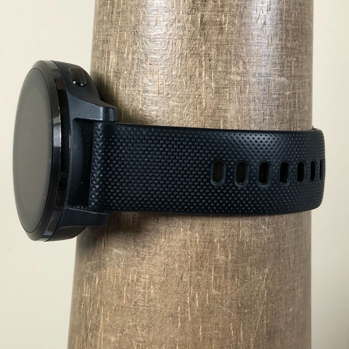 Garmin Vivoactive 4S GPS Black Silicone Smart Running Watch Garmin Vivoactive 4S GPS Black Silicone Smart Running Watch