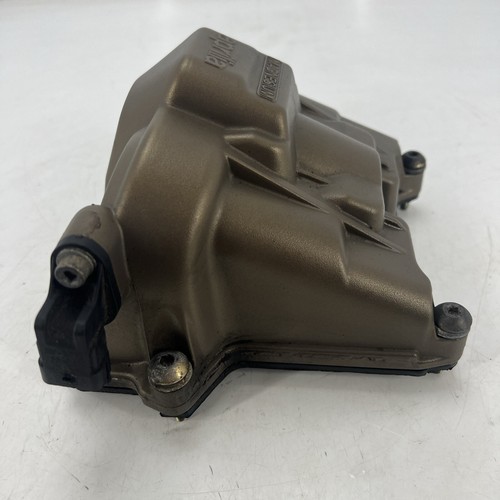 Aprilia RSV1000R 2007 Rotax V Twin Front Valve Cover Pt.no AP0610710 #A9 - Picture 3 of 15