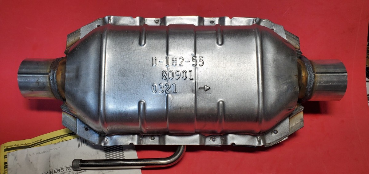 WALKER CalCat Universal Catalytic Converter D-182-67 # 82901