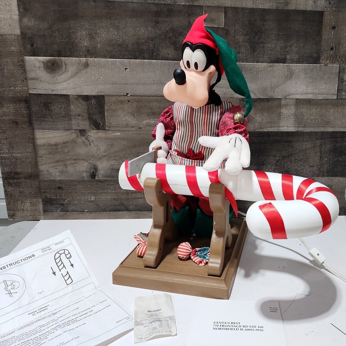 Disney VTG 1996 GOOFY Candy Cane Santa's Best Holiday Animation w