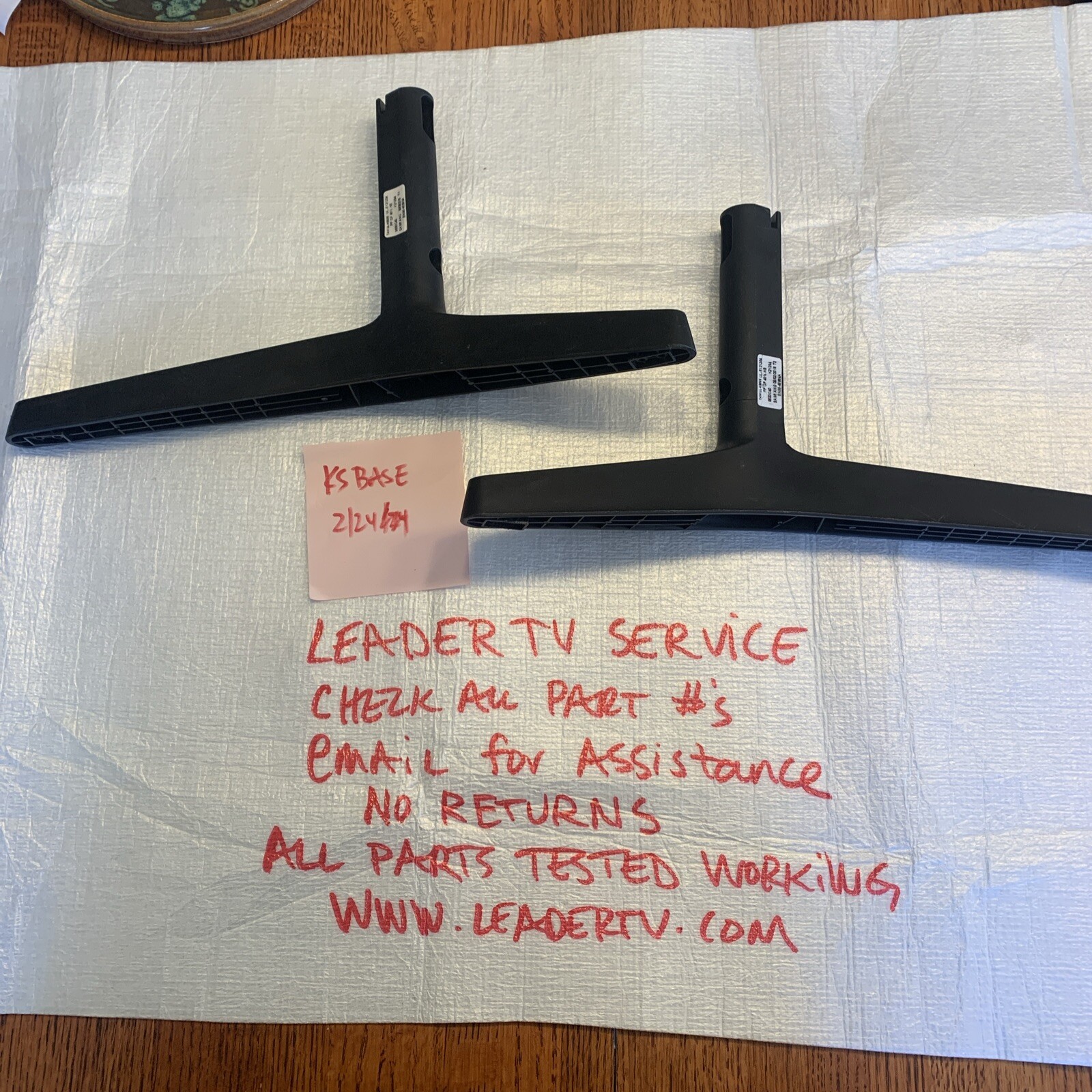 Un65nu6900fxza Samsung TV Stand Legs Screws Bn9646884a Bn9646883a for