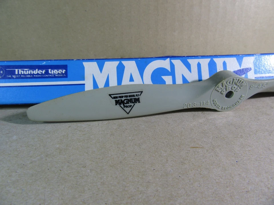 355X Thunder Tiger Me 1805 Glass Nylon Propeller 8X4.5 Grey RC New + Bag - Image 3 of 4