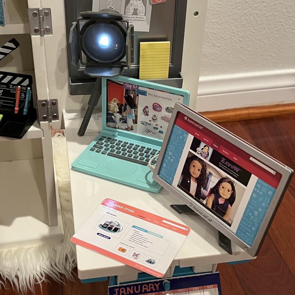 American Girl Doll Z Yang’s Desk Set, Filming Accessories & Chair for