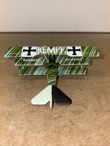 Corgi AA38306 Fokker Dr.I Triplane LT. Friedrich "Fritz" Kempf, France, May 1917 - Picture 4 of 23