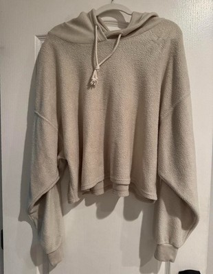 Double zero cropped sweater with hoodie