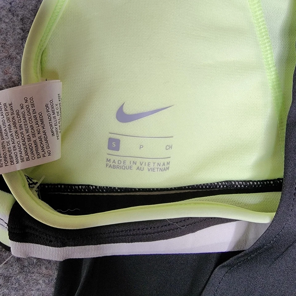 Camiseta Tankini de Natación Nike Negra y Caliente Estampado Amarillo/Verde Acolchada Talla Pequeña Foto 3 de 4