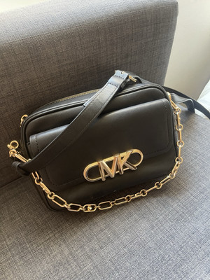 Michael Kors Parker Camera Bag Black Crossbody