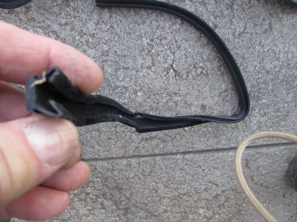 NOVO 1967 - 1969 Dodge Dart Janela Traseira Vedações Tira de Tempo Poste de 2 Portas - Imagem 4 de 4